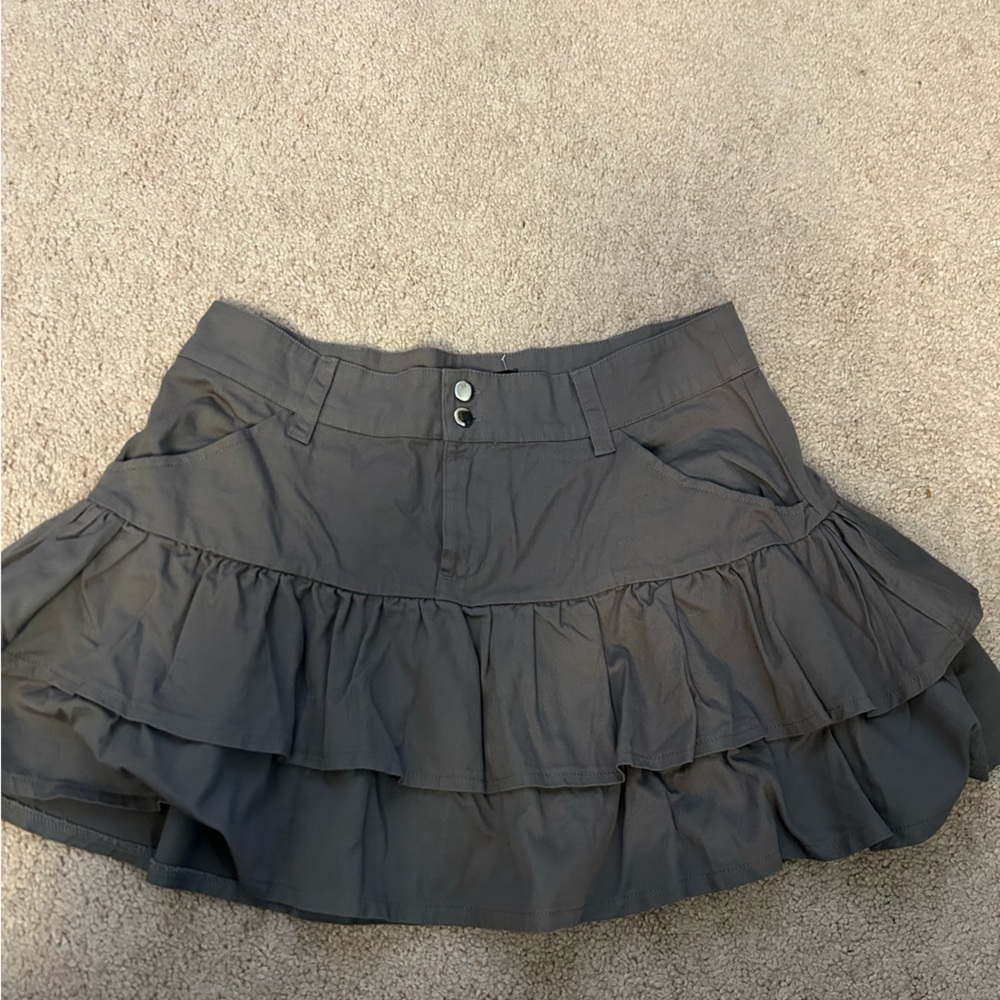 Grey ruffle skirt